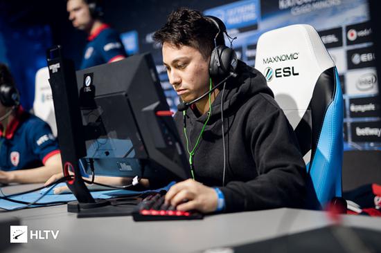 联想天禧AI一体多端无畏契约门店水友赛完美落幕